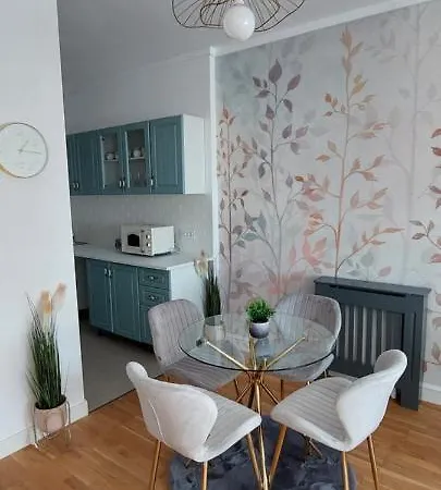 Luxury New Private Parking Self Check In *