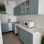 Luxury New Private Parking Self Check In * Бухарест