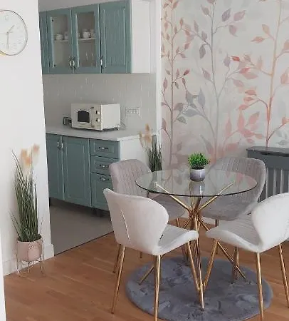 Apartmán Luxury New Private Parking Self Check In