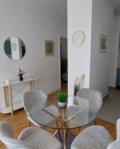 Apartament Luxury New Private Parking Self Check In