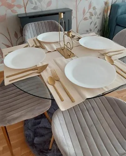 Apartment Luxury New Private Parking Self Check In