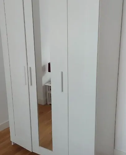 Luxury New Private Parking Self Check In