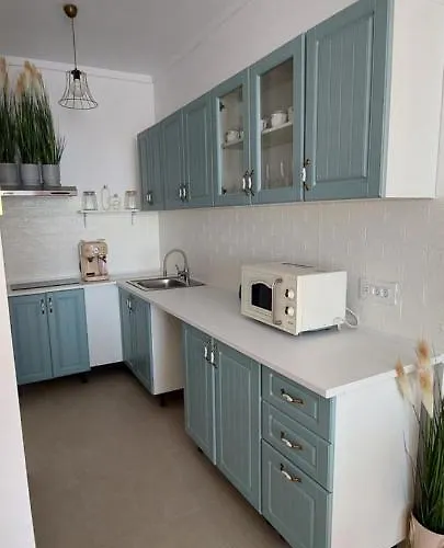 Luxury New Private Parking Self Check In * Bukareszt